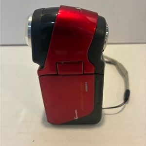 Cobra Digital Video Camcorder 8X Digital Zoom Red.